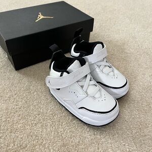 Jordan Kids White and Black Hook-and-Loop Basketball Sneakers